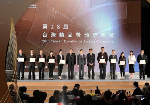 BXB Won 2020 Taiwan Excellence, Offering the Innovative Products for Smart Workplace & Disaster Warning